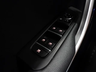 Kia XCeed 1.6 GDi PHEV Plug-In ExecutiveLine LEER/MEMORY/LED/18"LMV! / 19