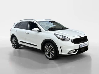 Kia Niro 1.6 GDi Hybrid ExecutiveLine | Trekhaak | Stoel verwarming en koeling | Lederen bekleding | Navigatie | Dodehoek detectie | Apple Carplay / Android Auto | Verbruik 1 op 20! / 4