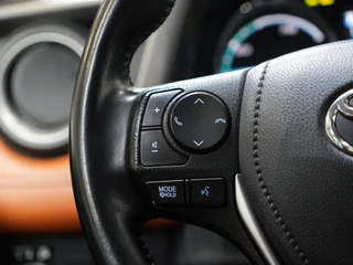 Toyota RAV4 2.5 Hybrid AWD Executive Business / 17