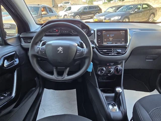 Peugeot 208 1.2 PureTech Active TEL AUTOMAAT PDC CC / 15