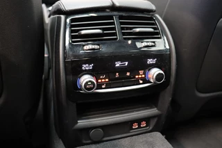BMW 5 Serie Touring 530e High Executive M Sport Pakket Automaat  / Live Cockpit Professional / SOH 87% / Panoramadak / Trekhaak / Driving Assistant Professional / Comfortstoelen / Laserlight / Head-Up Display / Adaptief Onderstel / DAB / Parking Assistant / Hifi / 40