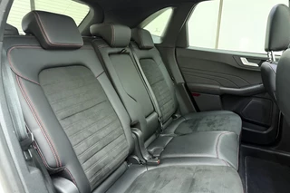 Ford Kuga 2.5 PHEV 225pk Automaat ST-Line X | Navigatie | Panoramisch schuif/kanteldak | Trekhaak 1500kg | Lederen bekleding | Head-up display | Stoel- en stuurverwarming | Keyless | Achteruitrijcamera / 18
