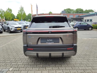 Toyota bZ4X Touring DYNAMIC LIMITED EDITION 75 kWh NIEUW DIRECT LEVERBAAR! 360° CAMERA STOEL/STUURVERW WARMTEPOMP BLIND SPOT EL-ACHTERKLEP KEYLESS NAVI PARK-SENSOREN APPLE/ANDROID / 38