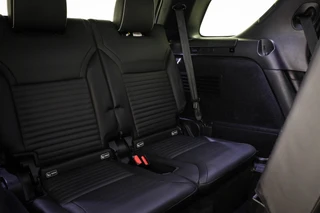 Land Rover Discovery 3.0 Si6 HSE Luxury 7p. | LUXURY PACK | STUURVERWARMING | ACHTERBANKVENTILATIE | MASSAGE | HEAD UP | 360 CAMERA | TREKHAAK / 20