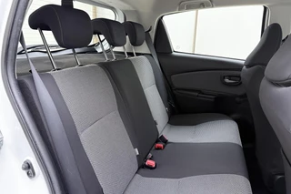 Toyota Yaris 1.5 Hybrid Aspiration | Navigatie | Achteruitrijcamera | Climate Control | Cruise control | Verw. buitenspiegels / 11