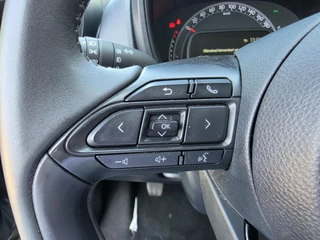 Toyota Aygo X 1.0 VVT-i MT first AD-CRUISE APPLE/ANDROID DONKERE RAMEN LM-VELGEN DAB+ NL-AUTO / 21