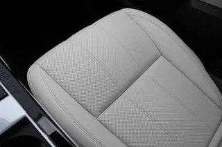 Land Rover Range Rover Velar 2.0 P400e R-Dynamic  | SVO Uniek! | Panoramadak | Head-Up | Black Pack | Meridian / 23