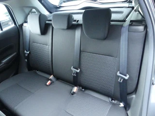 Suzuki Swift 1.2 Comfort Smart Hybrid Uit voorraad leverbaar! Cruise Control, Apple Carpl/Andr Auto, Camera, Navi / 5