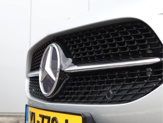 Mercedes-Benz A-Klasse 220 Launch Edition  | Widescreen | Camera | Org. NL / 9