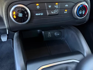 Ford Focus Wagon 1.0 EcoBoost Connected - Navi Carplay Park. sens. voor en achter / 36