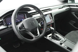 Volkswagen Arteon Shooting Brake 2.0 TSI 190pk DSG R-Line Business+ Keyless Panoramadak DCC Camera Stoelverwarming Virtual Cockpit Navigatie / 4