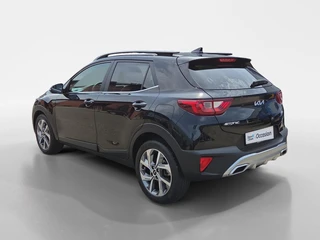 Kia Stonic 1.0 T-GDi MHEV GT-PlusLine Meest luxe uitvoering | 1e Eigenaar | Panorama dak | Dealer onderhouden | Cruise Control Adaptief | Carplay | Metallic lak | Fabrieksgarantie t/m 10-5-2030 + 3x 1 jaar* | NAP / 7