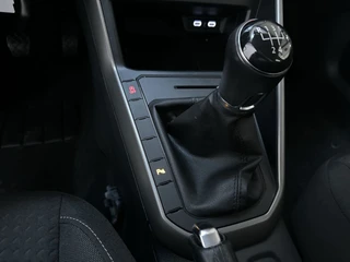 Volkswagen Polo 1.0 TSI Comfortline Parkeersensoren App-Connect DAB+ Navigatie / 15
