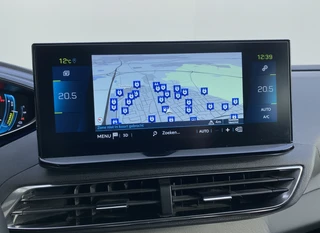 Peugeot 3008 1.6 Plug-in Hybrid 4WD 300 pk GT AUT  | 1e eigenaar | carplay | panoramadak | navigatie | 3D cockpit | 2 laadkabels | BTW / 25