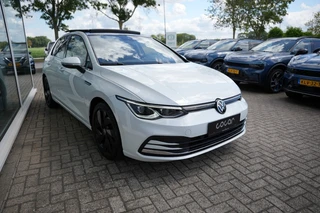 Volkswagen Golf 1.5 TSI Style Pano, ACC,Carplay,Navi / 4