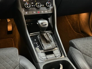 Skoda Kodiaq 1.5 TSI Ambition 7p. | 7-persoons | Carplay & Android Auto | Trekhaak | Camera | Stoelverwarming | KESSY | 18 Inch / 34