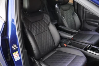 Volkswagen ID.4 First 204pk 77 kWh SOH 91% Leder Stoelverwarming Camera Navigatie / 2
