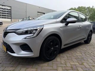 Renault Clio 1.0 TCe / Navigatie / Apple CarPlay - Android / 1e Eigenaar / ALL-Season banden / Cruise Control / PDC met optische w / 6