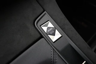 DS 7 Crossback 1.2 PureTech Performance Line 130 PK | Handgeschakeld | Alcantara bekleding | Camera | Parkeersensor | Navigatie | Cruise Control | Licht metalen velgen | 1e eigenaar / 27