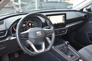 SEAT Leon Sportstourer 2.0 TDI Style Business Intense / 5