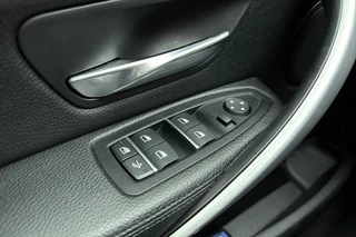 BMW 3-serie Gran Turismo 320i High Executive Edition | Lederen bekleding | M Sport pakket | Trekhaak | Stoelverwarming | Keyless | Navigatie | Weinig kilometers | Climate control / 22