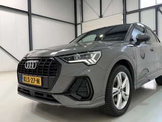 Audi Q3 45 TFSI e Hybrid 245pk S edition S-line Keyless | Camera / 9