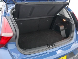 Hyundai Bayon 1.0 T-GDI Comfort Automaat | Twotone | LED | Navigatie / 16