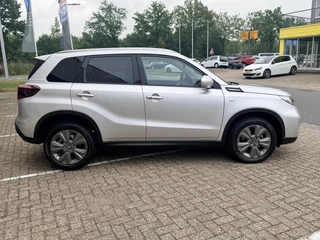Suzuki Vitara 1.4 Boosterjet Smart Hybrid Select  | LED | Adapt. Cruise | DAB | Apple/Android | PDC incl. Camera | Stoelverwarming / 9