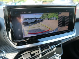 Peugeot 2008 1.2 Hybrid 145 GT / 360 Camera / Navigatie / Voorraad Voordeel / 17