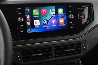 Volkswagen Taigo 1.0 TSI R-Line Business DSG Automaat Achteruitrijcamera Apple CarPlay / 17