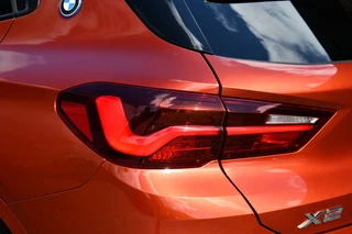 BMW X2 xDrive25e M-Sport  | Pano | HUD | Sunset orange | 19 inch | Camera / 35