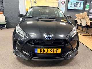 Toyota Yaris 1.5 Hybrid Style / LED / head-up / panoramadak / camera / keyless / 8