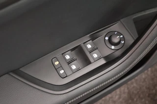 Skoda Superb Combi 1.4 TSI 218pk iV Business Edition Trekhaak Memory Stoelverwarming Virtual Cockpit Navigatie / 15
