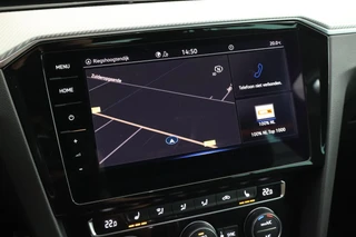 Volkswagen Passat Variant 1.5 TSI 150pk DSG 2x R-Line Panoramadak Leder Camera Stoelverwarming Virtual Cockpit / 21