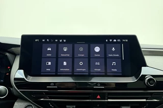Citroen C5 X 1.6 Plug-in Hybrid 225 Shine Automaat | Navigatie | Stoel & Stuurverwarming | Keyless | Lederen bekleding | Massage stoelen | Extra getint glas | Camera / 26