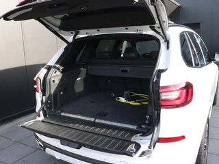 BMW X5 xDrive45e High Executive | LEDER | MEMORY | PANO-DAK | SPORTSTOELEN | PDC | CRUISE | NAVI | STOELVERW. | SOH 89.8% | / 18