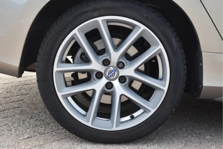 Volvo V60 2.0 T4 Summum 191 pk Luxury Line Winter | Vol | NL-Auto | Trekhaak | Open dak | Standkachel | Elekt.stoelen | Camera | LED/Xenon | 4-Seasons / 30
