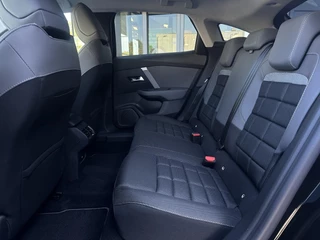 Citroen C4 1.2 Hybrid 145pk Collection | Comfort Seats | Voorruit-/Stoelverwarming | Navigatie | Climate Control | Apple Carplay/Android Auto | Cruise Control | Full LED | DAB | / 12