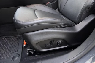 Jeep Compass 1.5T e-Hybrid S | Automaat | Rondomzicht Camera | Lederen bekleding | Stoel & Stuurverwarming | Lichtmetalen velgen | Keyless | Climate control / 20