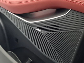Omoda 9 1.5T-GDi SHS-P Premium Enige in Nederland met rood lederen bekleding ! / 38