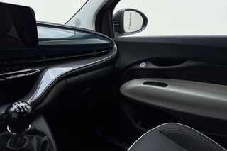 Fiat 500 1.0 Hybrid La Prima | Cabrio | Lederen bekleding | Keyless | Camera | Cruise control | Lichtmetalen velgen | Navigatie | Draadloze apple carplay/android auto | JBL audio / 22