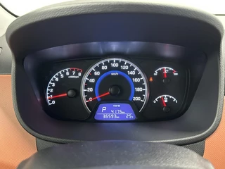 Hyundai i10 1.0i Comfort 5p. AIRCO CARPLAY 36000 KM. / 21