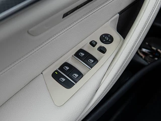 BMW 5-serie 530e iPerformance High Executive / 19