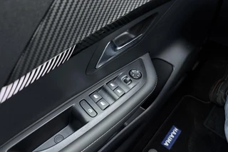 Peugeot 208 1.2 Hybrid 110 e-DCS6 Allure | Lichtmetalen velgen | Automaat | Apple Carplay/Android Auto | Cruise Control / 24