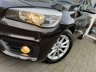 BMW 2 Serie Active Tourer 218d Active Tourer Essential I Automaat I Navigatie I Trekhaak / 8