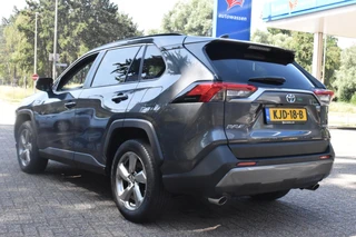 Toyota RAV4 2.5 Hybrid Dynamic BSM | Navigatie | Camera | 100% Toyota Onderhouden | 12 mnd BOVAG garantie | Whatsapp 06-53188999 / 4