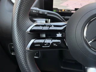 Mercedes-Benz GLA 250 e Business Solution AMG / 23