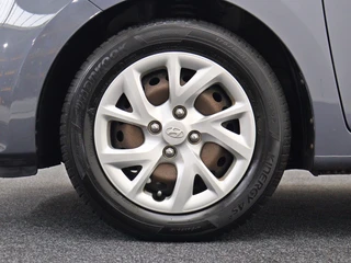 Hyundai i10 1.0i Comfort Bluetooth | All-seasons | Cruise control / 7