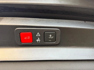 Peugeot 5008 1.2 PureTech Blue Lease Allure  7-Persoons / 54
