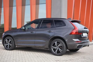 Volvo XC60 T6 Recharge AWD R-Design | Stoelverwarming & Koeling | 360° Camera | Panoramadak | Long Range | H/K | Keyless / 4